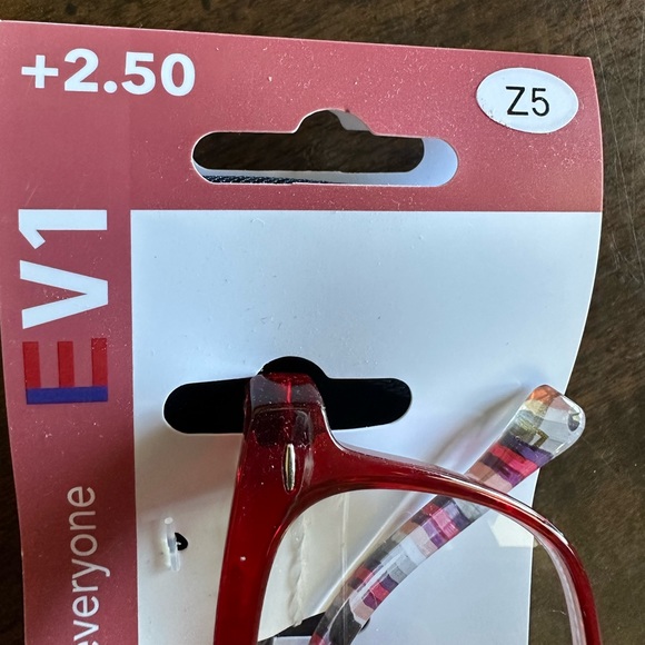 Red EV1 Premium Readers 2.5 with case - Picture 2 of 8